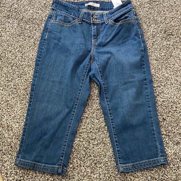Levi’s Crop Jeans Size 8 - Picture 7 of 8